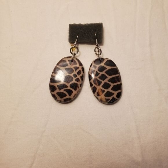 New Brown Cheetah Print Earrings - Picture 2 of 8